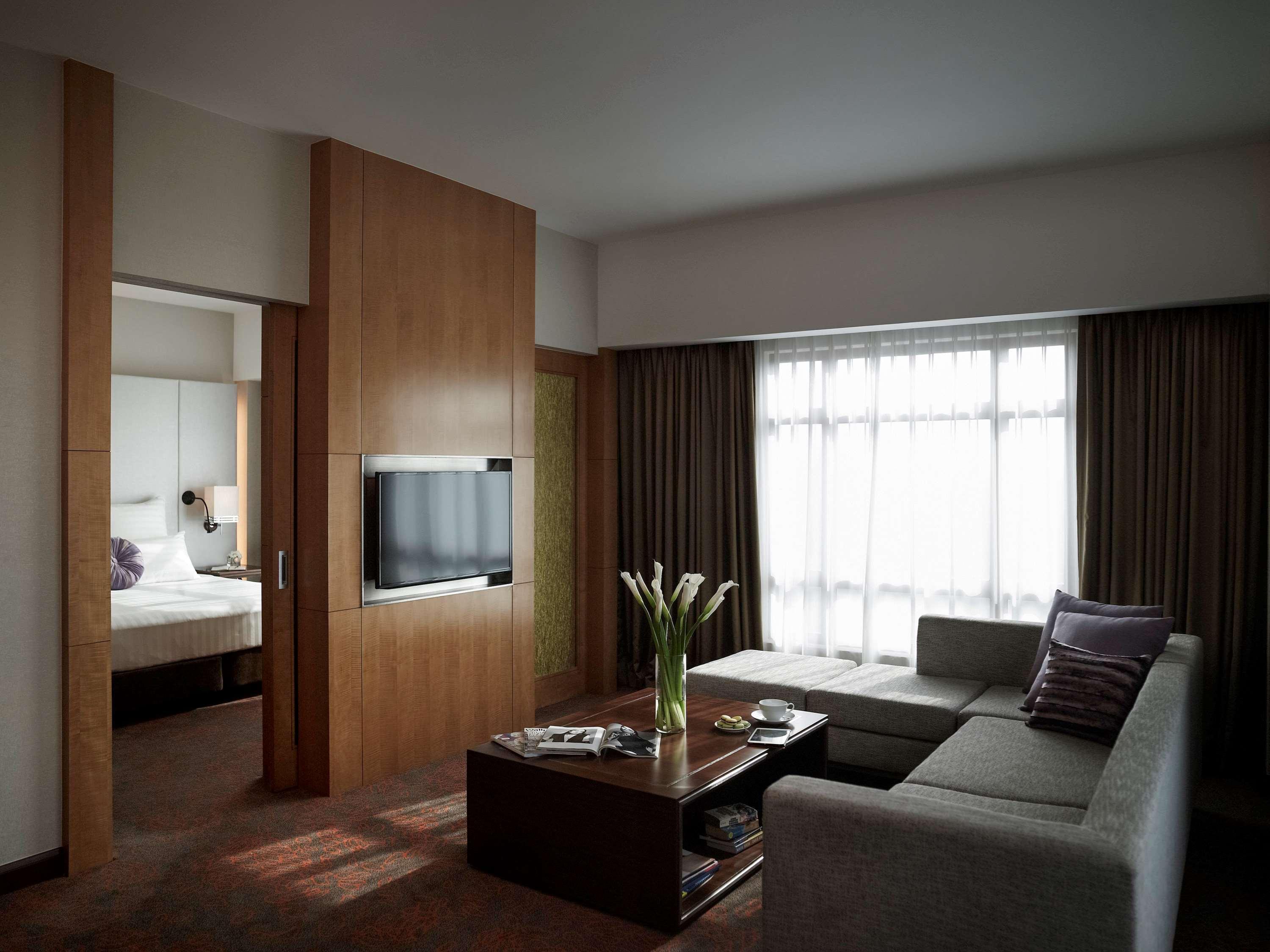 Pullman Ханой Экстерьер фото